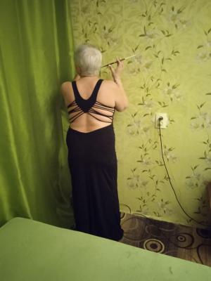 Дешевая проститутка ЕЛЕНА, грудь 4 размера  метро Проспект Большевиков, Санкт-Петербург