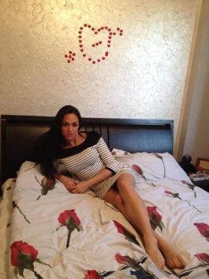 Дешевая проститутка Алина, грудь 3 размера +7 (921) 922-12-69 метро Пионерская, Санкт-Петербург